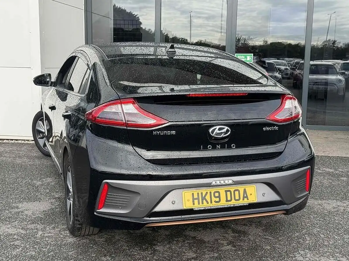2019-hyundai-ioniq-e-premium-electric-88kw-big-9