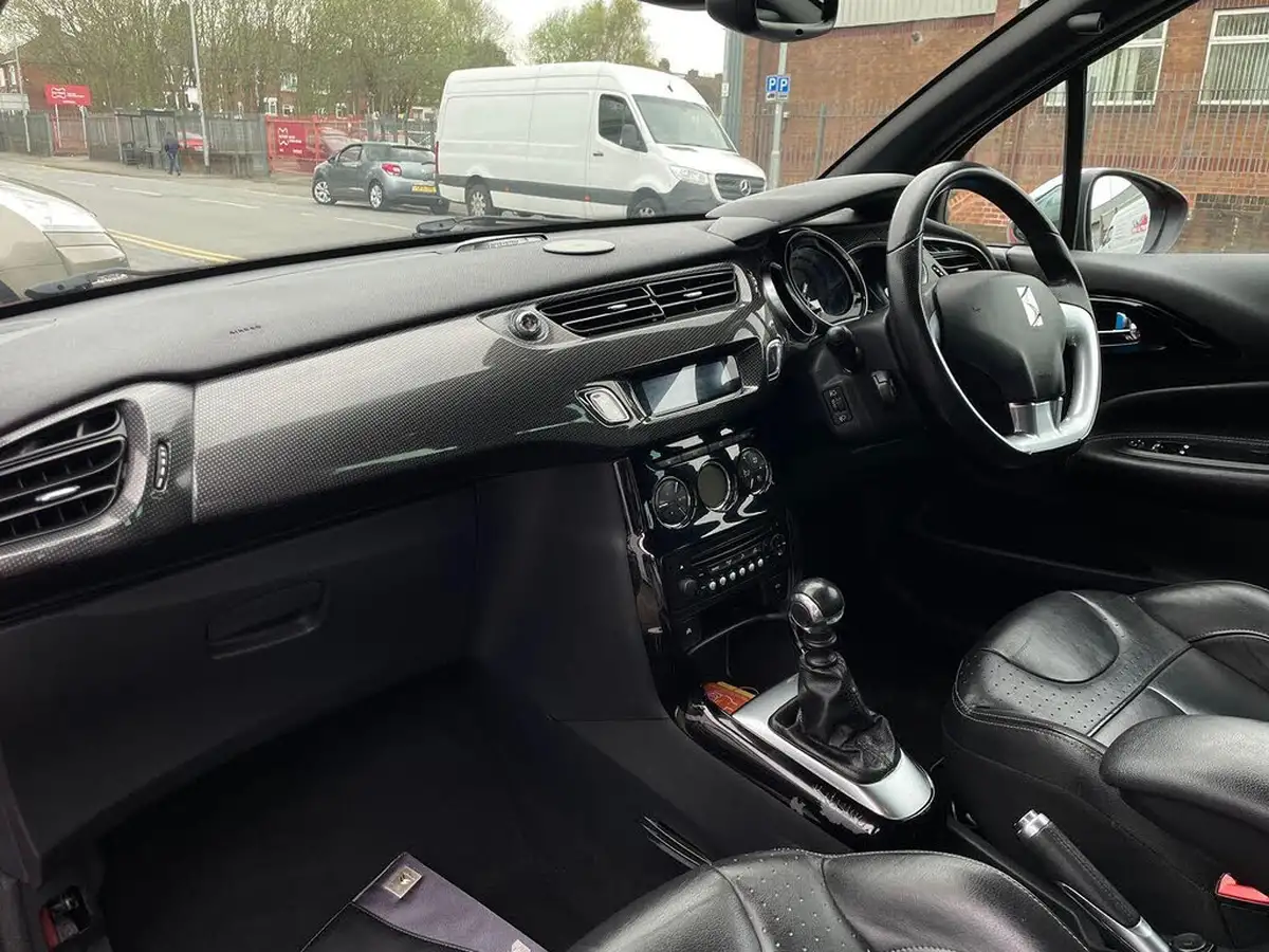 2012-citroen-ds3-16-dsport-plus-thp-155ps-big-24