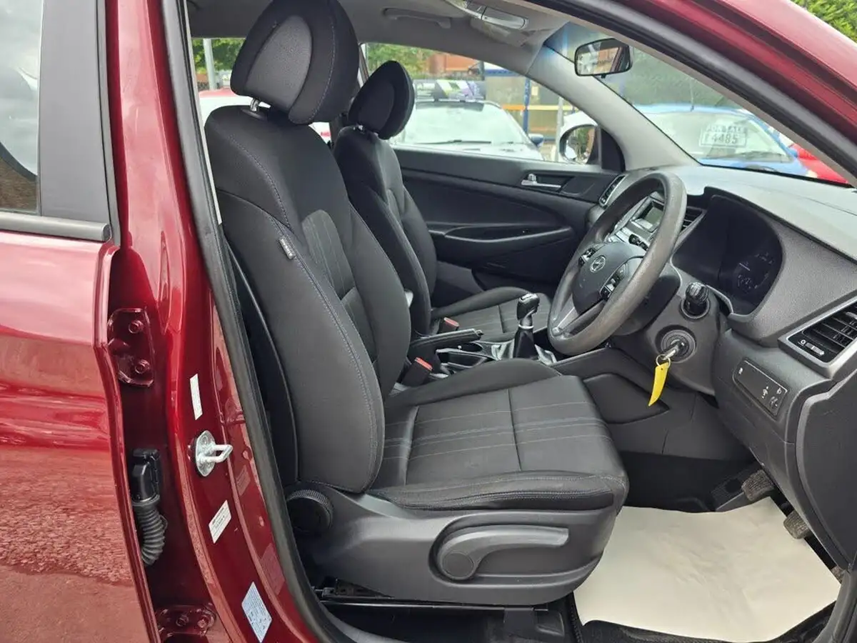 2015-hyundai-tucson-17crdi-blue-drive-s-big-15