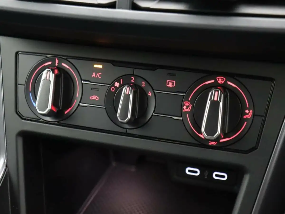 2021-volkswagen-polo-10-tsi-r-line-95ps-big-38