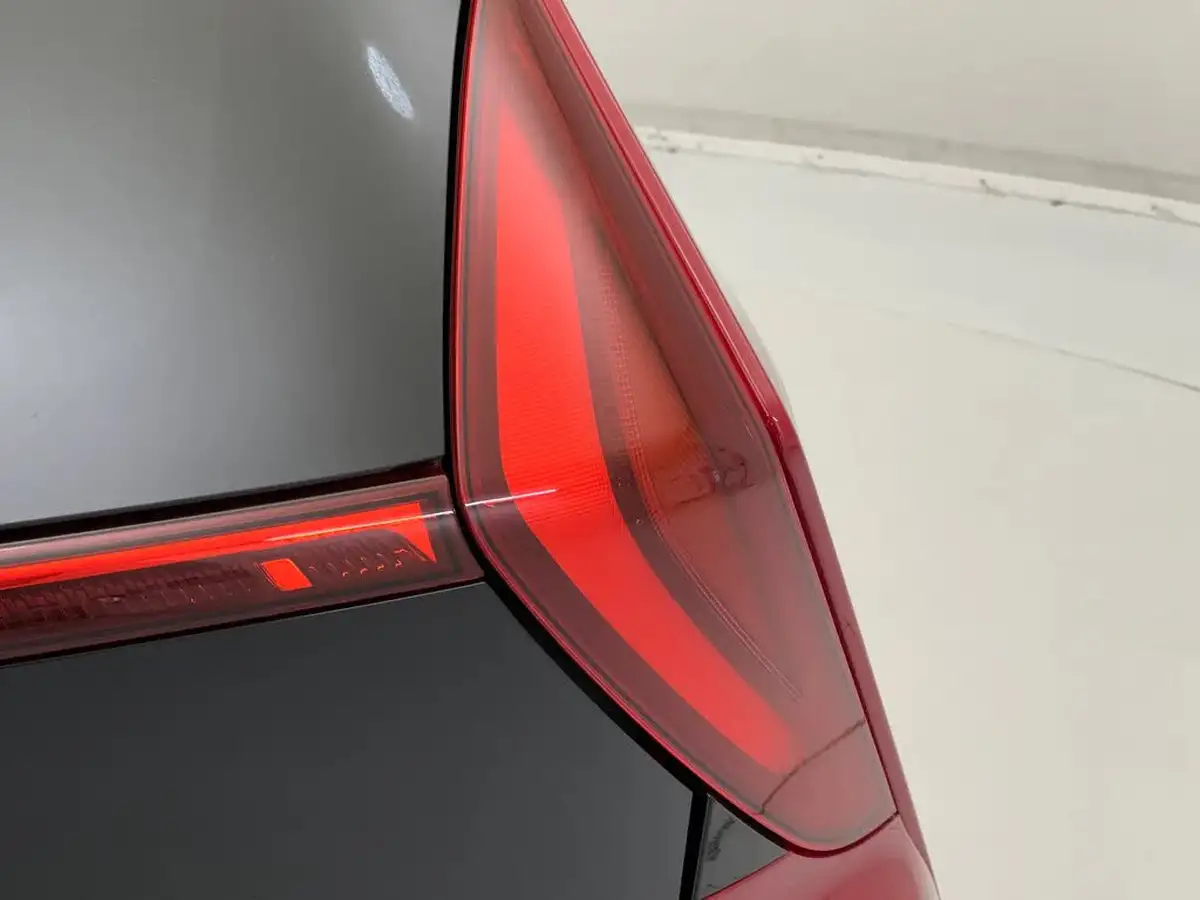 2024-hyundai-bayon-10-t-gdi-premium-100ps-two-tone-roof-big-35