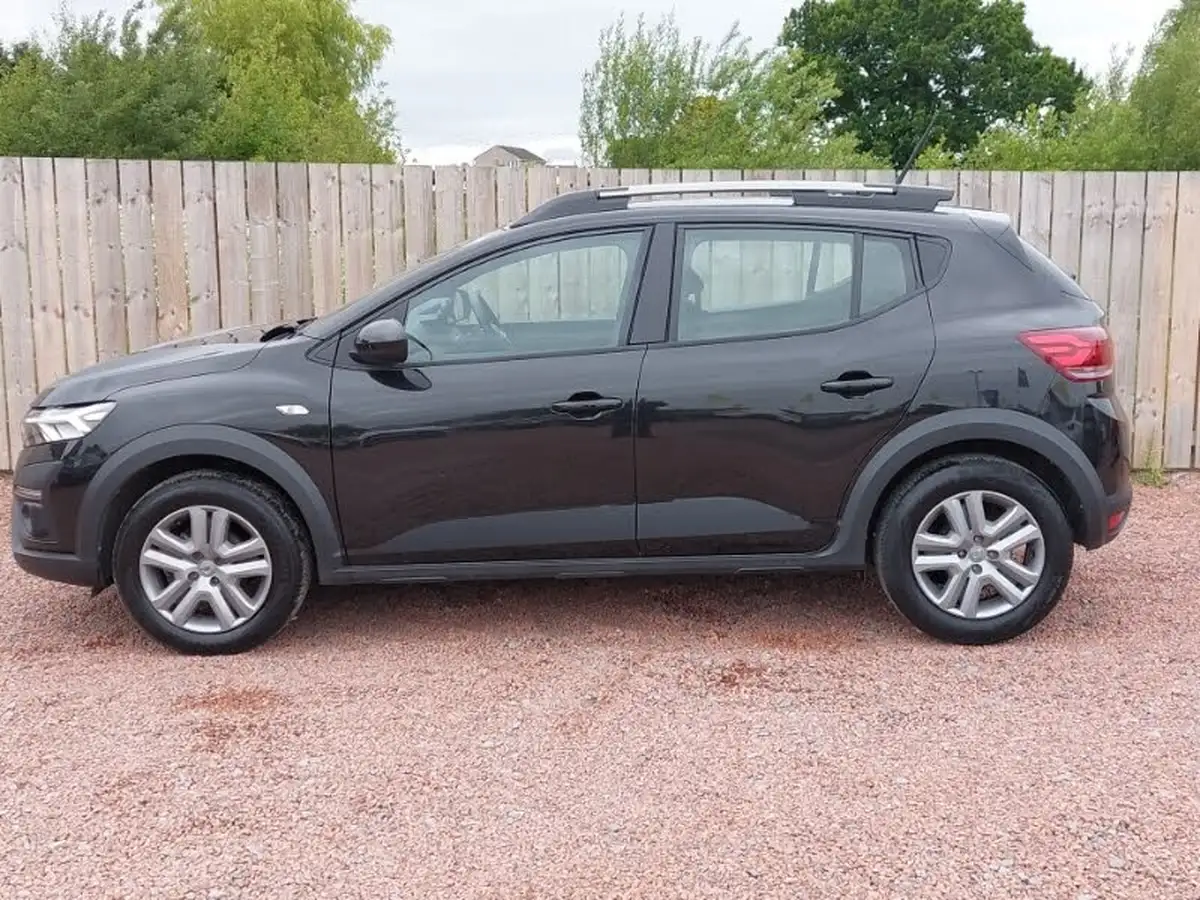 2022-dacia-sandero-stepway-10-tce-comfort-90bhp-big-3