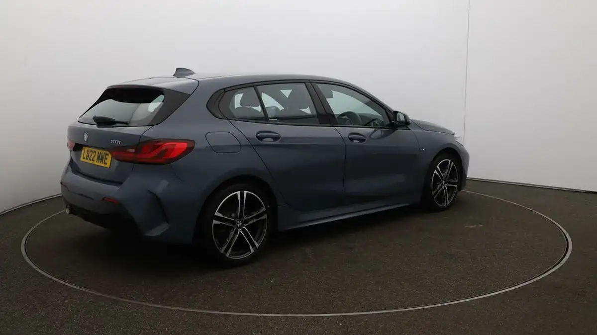 2022-bmw-1-series-15-118i-m-sport-lcp-dct-big-46