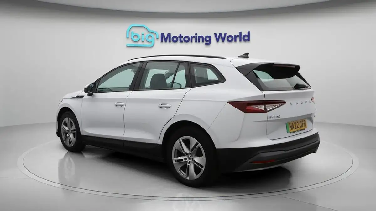 2022-skoda-enyaq-e-60-big-5