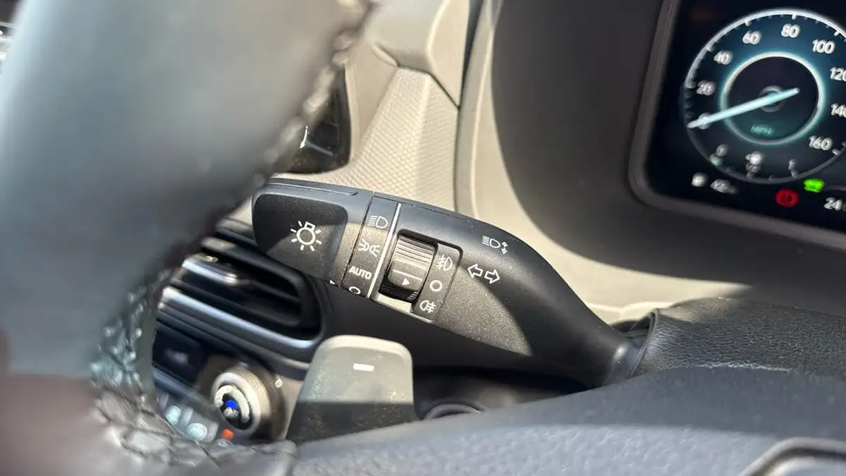2022-hyundai-kona-16-gdi-premium-big-29