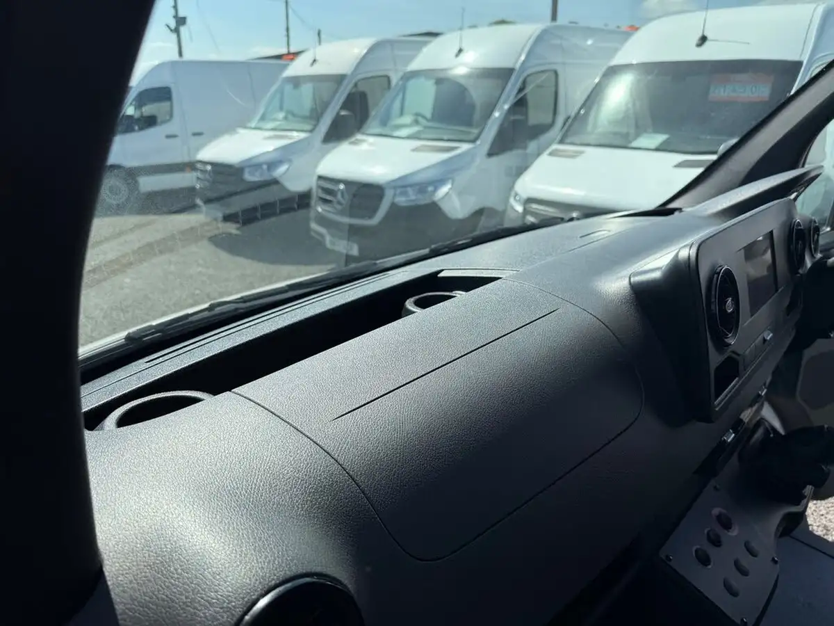 2022-mercedes-benz-sprinter-20cdi-315-l3h2-progressive-150pseu6d-panel-eco-gear-360-big-33