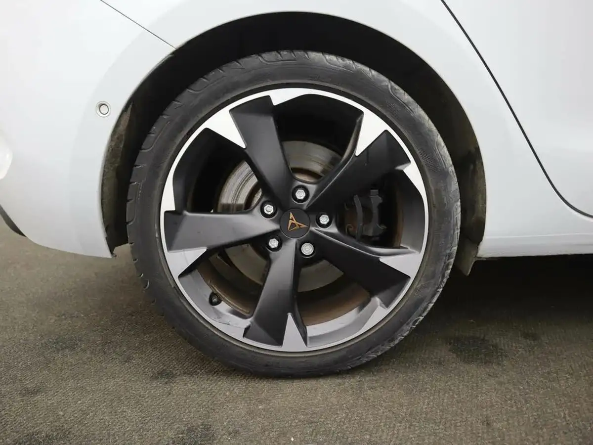 2022-cupra-leon-nf-20-tsi-vz1-big-6