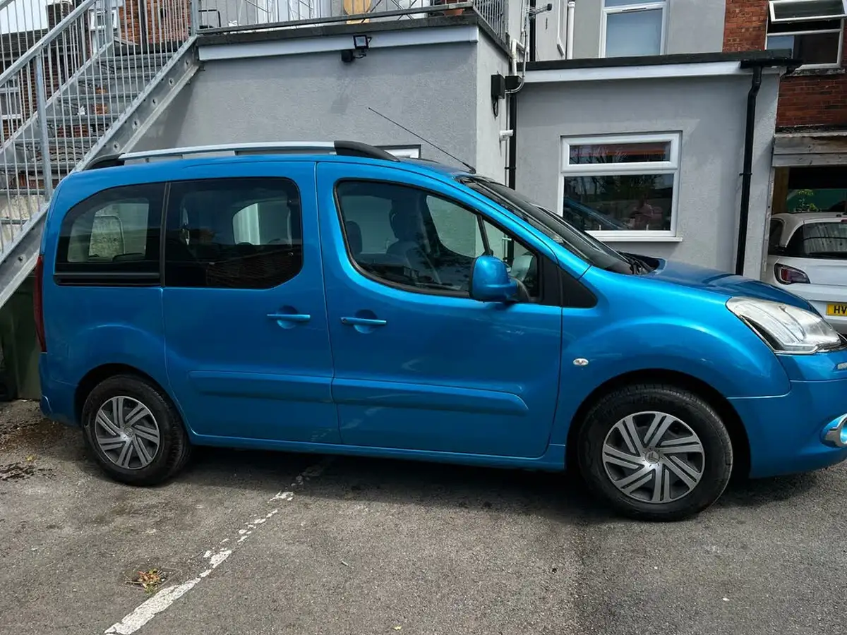 2014-citroen-berlingo-16td-vtr-90ps-airdream-egs6-big-15