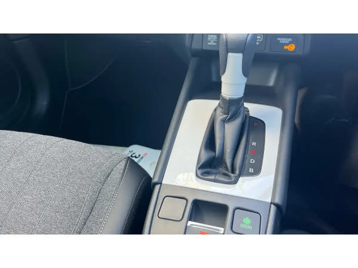2022-honda-jazz-15-i-mmd-sr-109ps-big-20