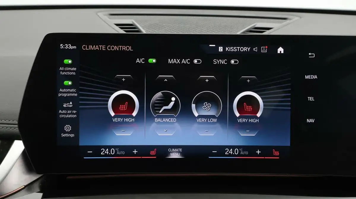 2023-bmw-x1-15-xdrive25e-xline-big-12