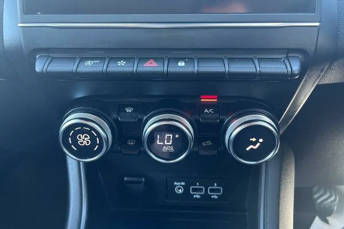 2021-renault-captur-13-tce-s-edition-140ps-big-14