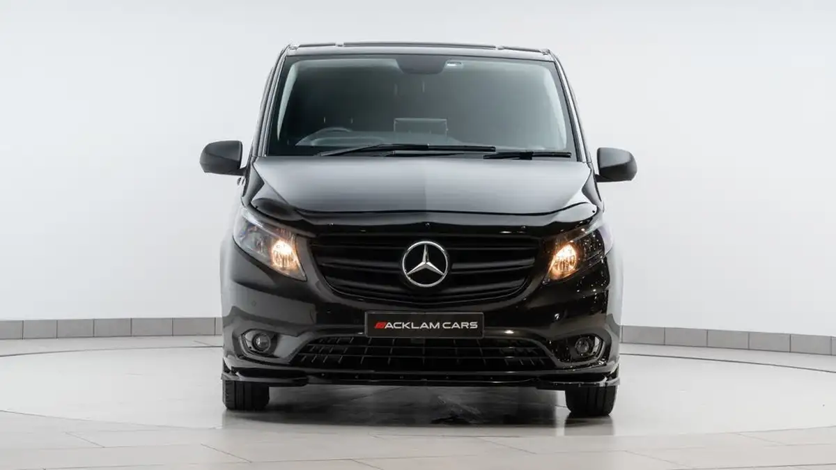 2022-mercedes-benz-vito-big-6