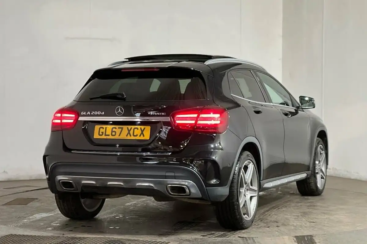 2017-mercedes-benz-gla-class-21d-gla-200d-amg-line-premium-plusss-4matic-7g-dct-big-22