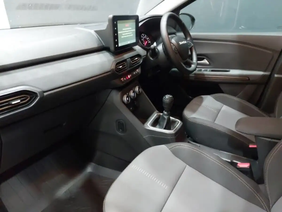 2023-dacia-sandero-stepway-10-tce-essential-90bhp-big-4