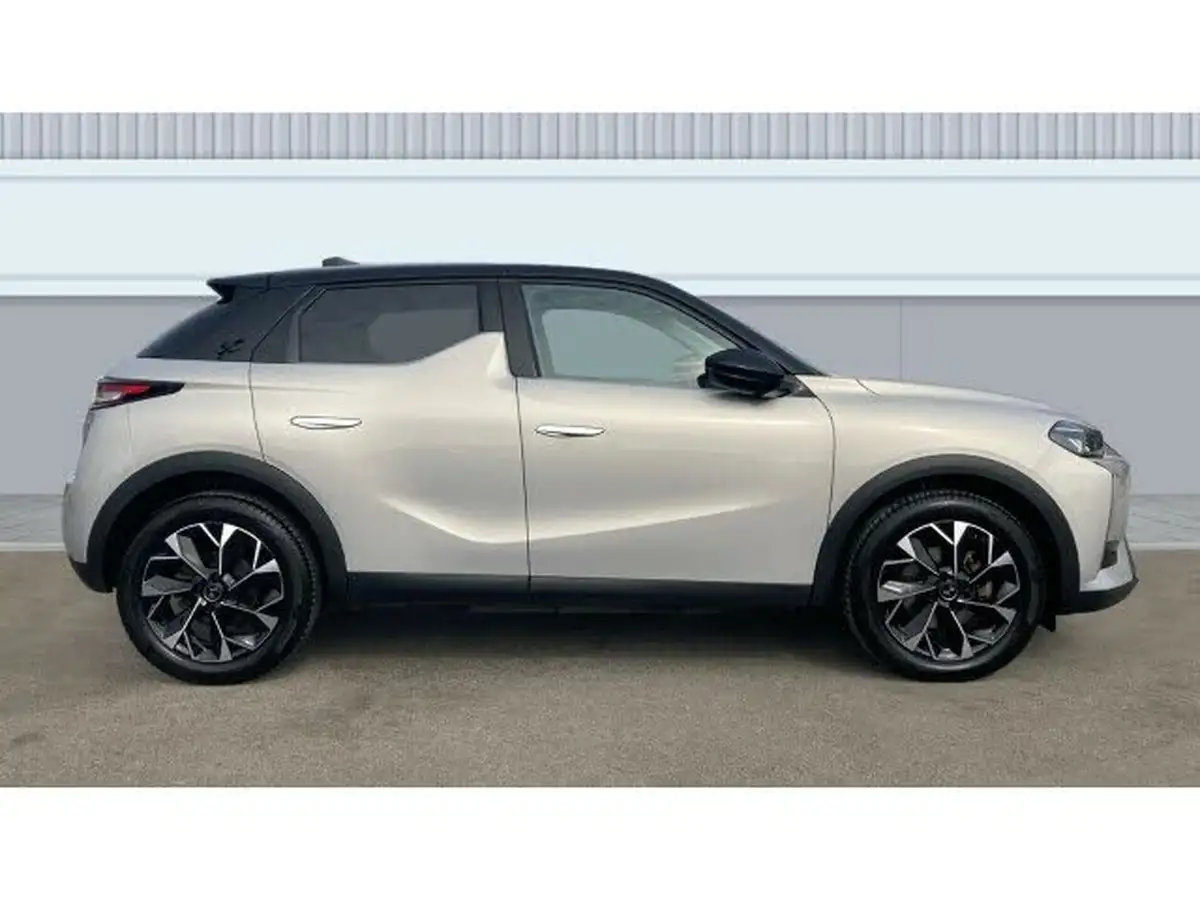 2022-ds-ds-3-crossback-e-tense-rivoli-big-4