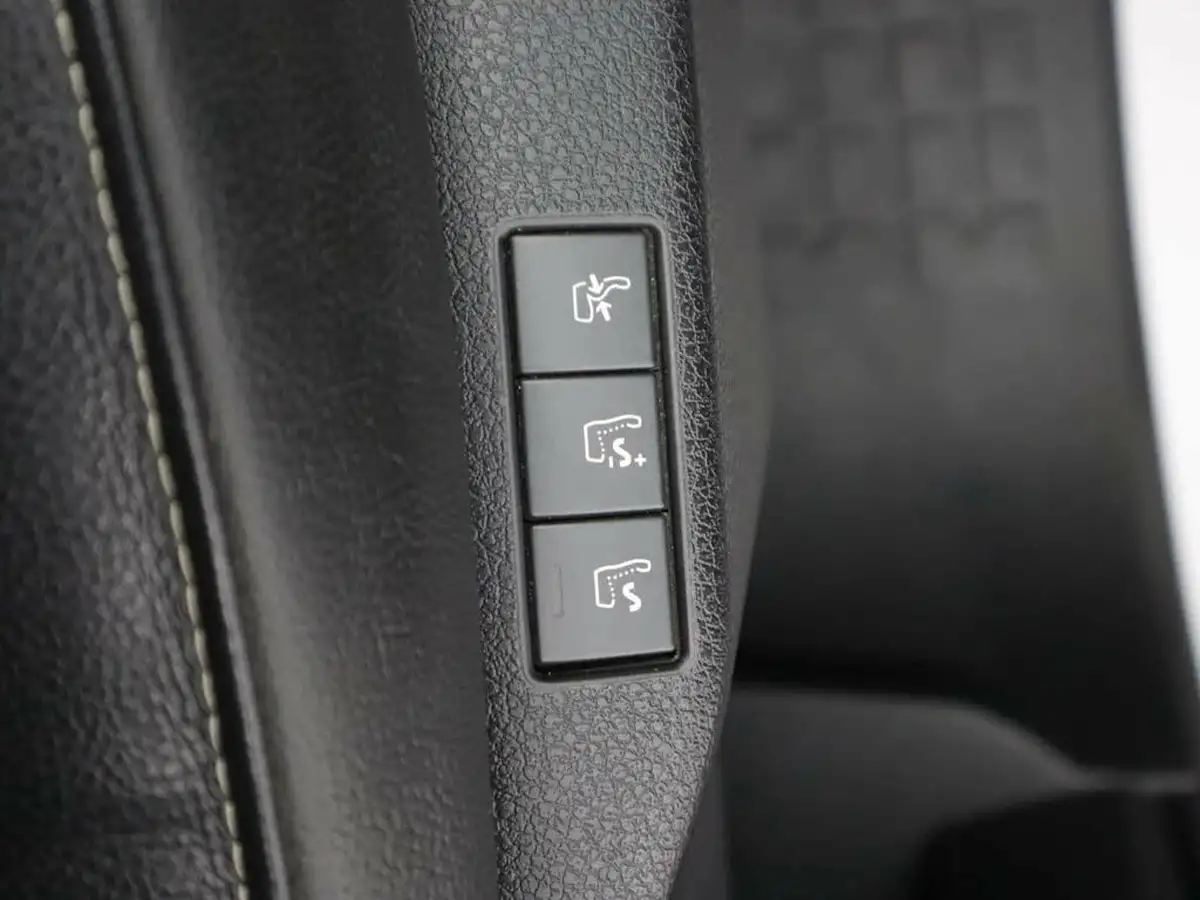 2023-vauxhall-vivaro-life-e-ultimate-l-big-42