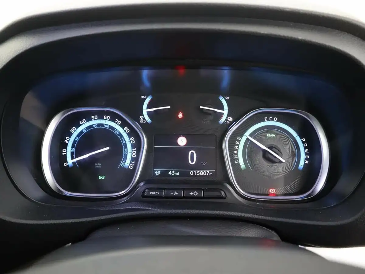 2023-vauxhall-vivaro-life-e-ultimate-l-big-18