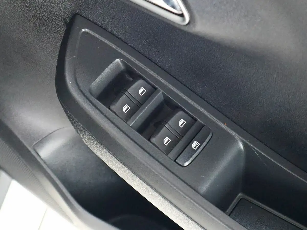2022-mg-mg3-15-vti-tech-exclusive-nav-big-22