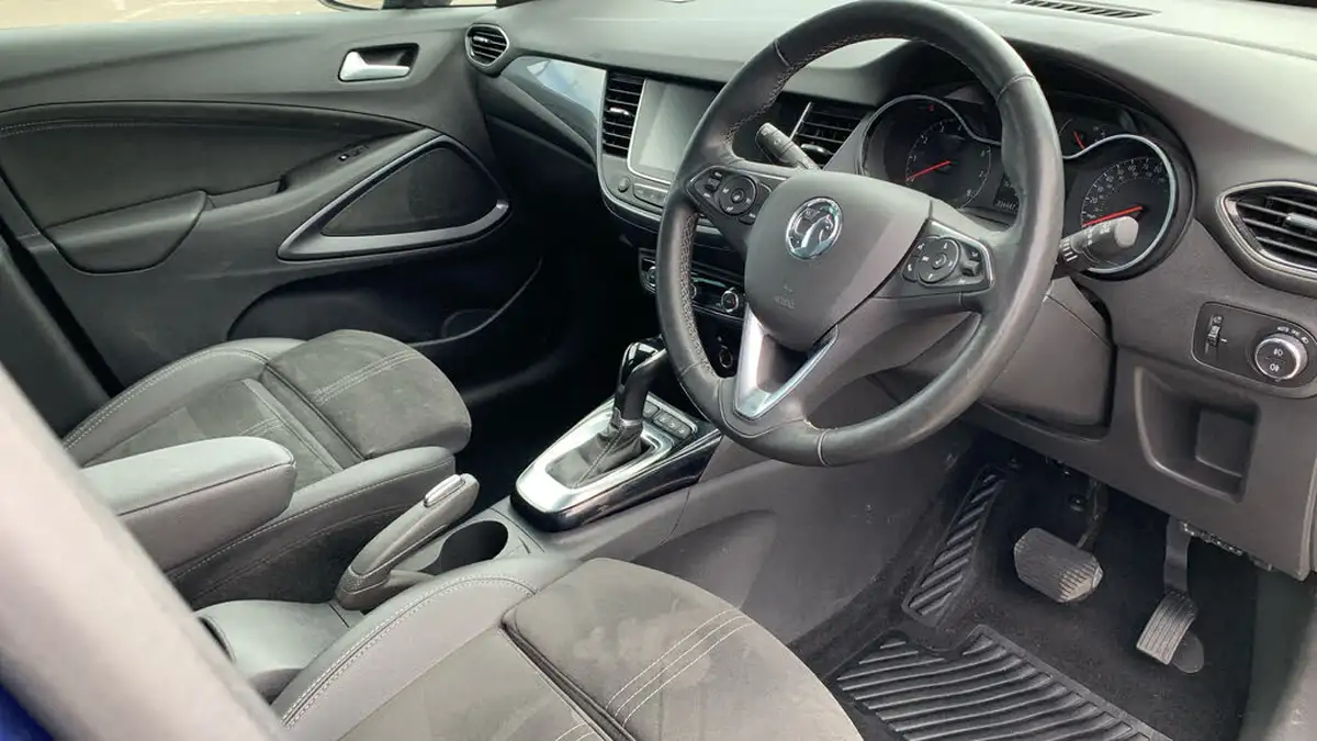 2022-vauxhall-crossland-12-ultimate-130ps-auto-big-10
