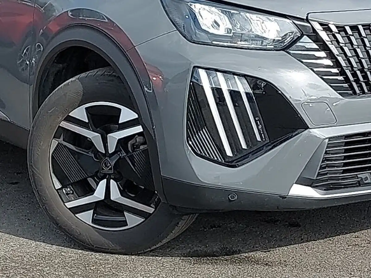2024-peugeot-2008-suv-12-puretech-allure-130ps-big-8