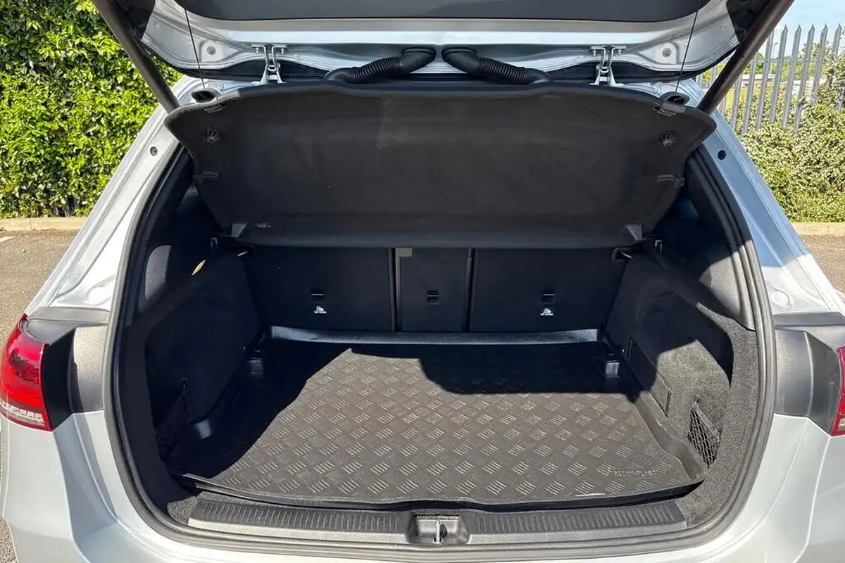 2020-mercedes-benz-b-class-20d-b200d-amg-line-executive-big-6