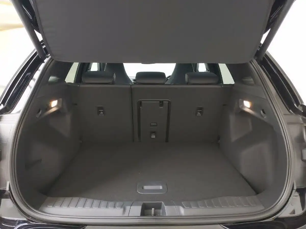 2024-ford-explorer-e-premium-286ps-77kwh-big-7