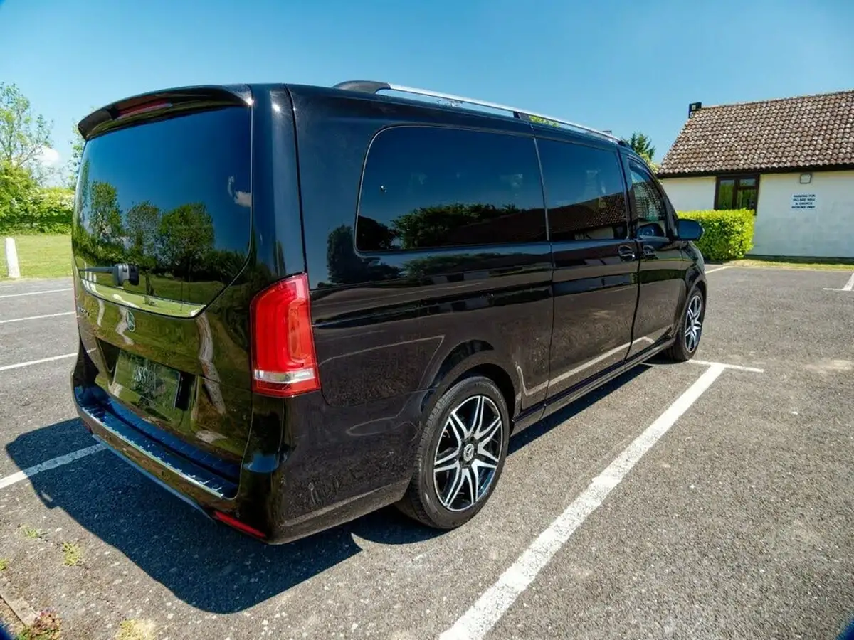 2019-mercedes-benz-v-class-21d-v250d-extra-long-amg-line-big-22
