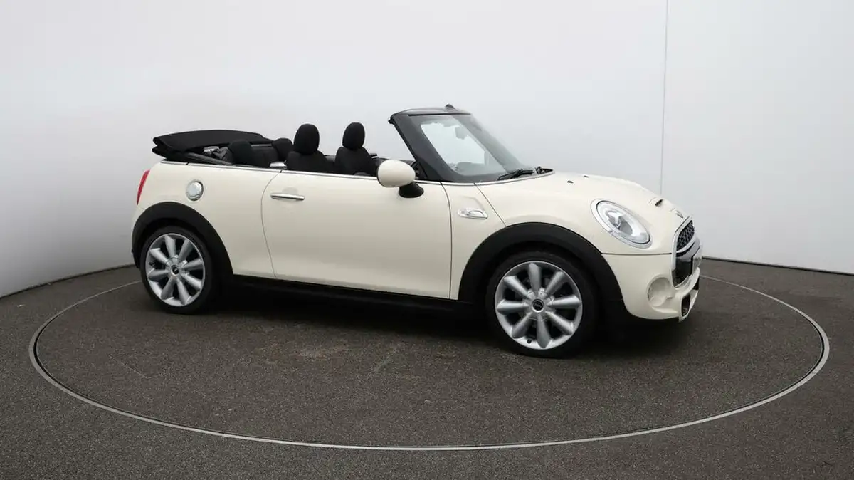 2018-mini-cooper-20-cooper-s-series-ii-ss-convertible-2d-big-47