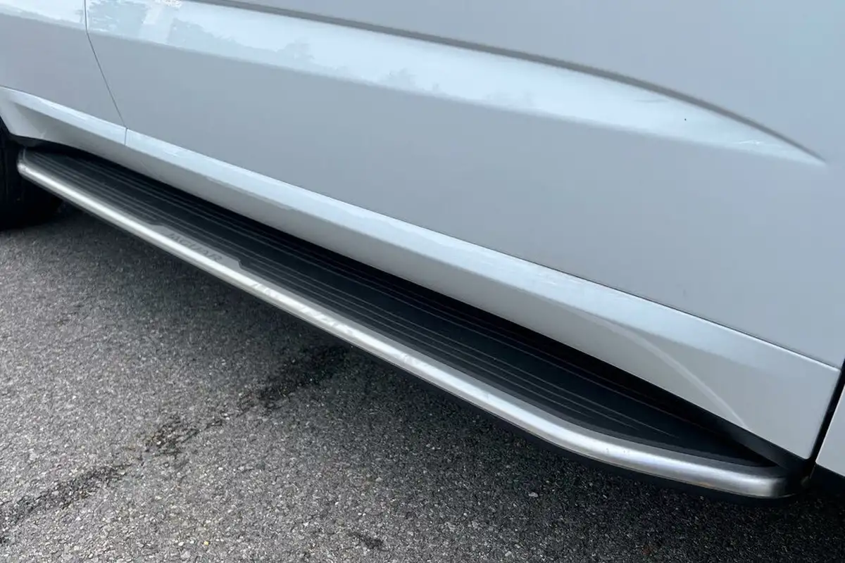 2024-jaguar-e-pace-20-d200-r-dynamic-se-black-big-8