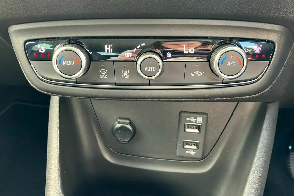 2023-vauxhall-crossland-12-ultimate-110ps-big-39