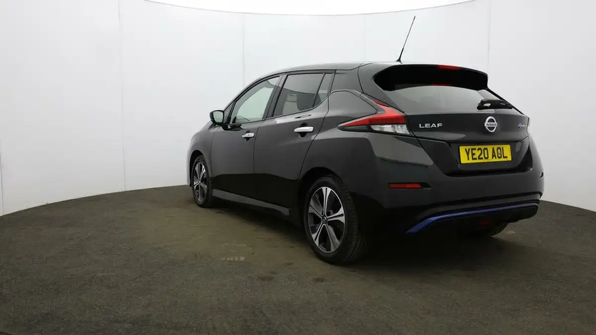 2020-nissan-leaf-e-n-connecta-big-43