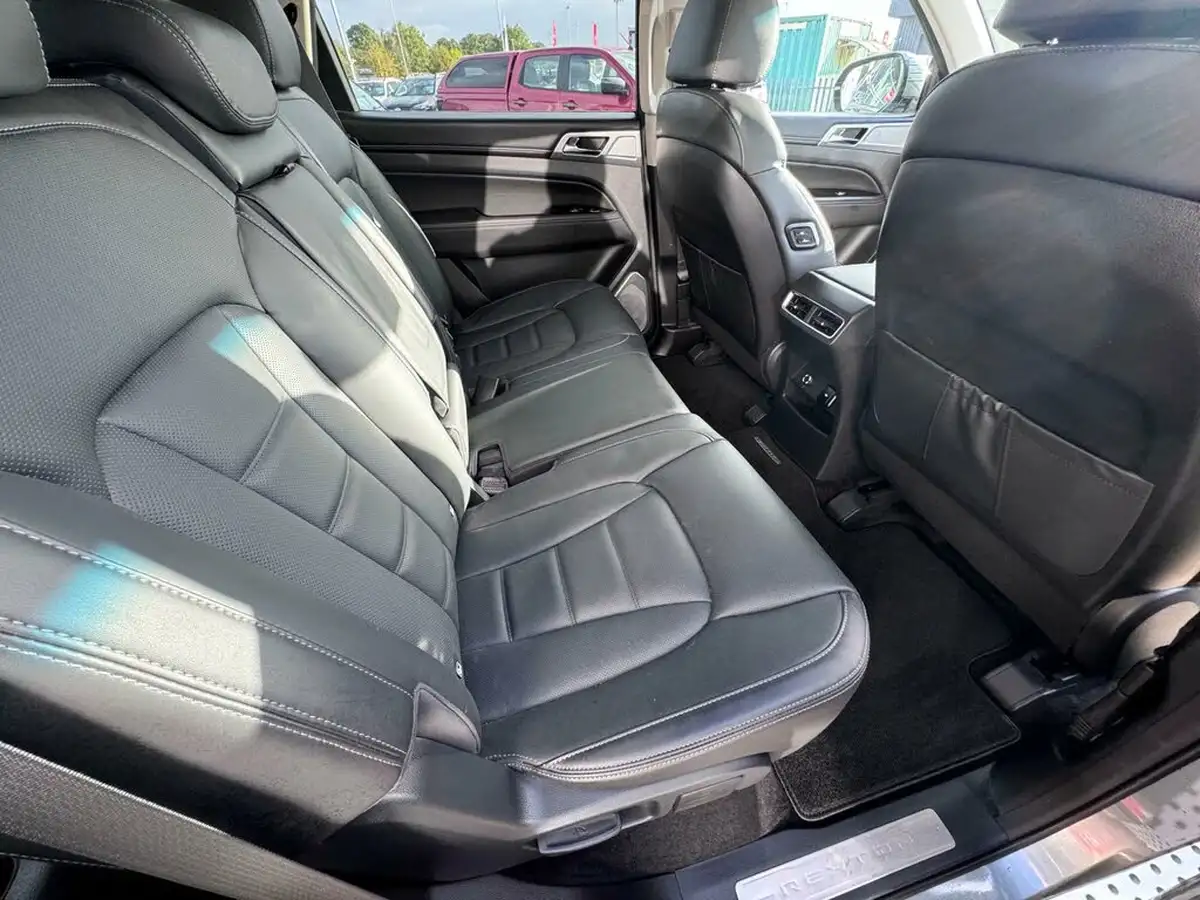 2023-kgm-ssangyong-rexton-22td-ultimate-big-13