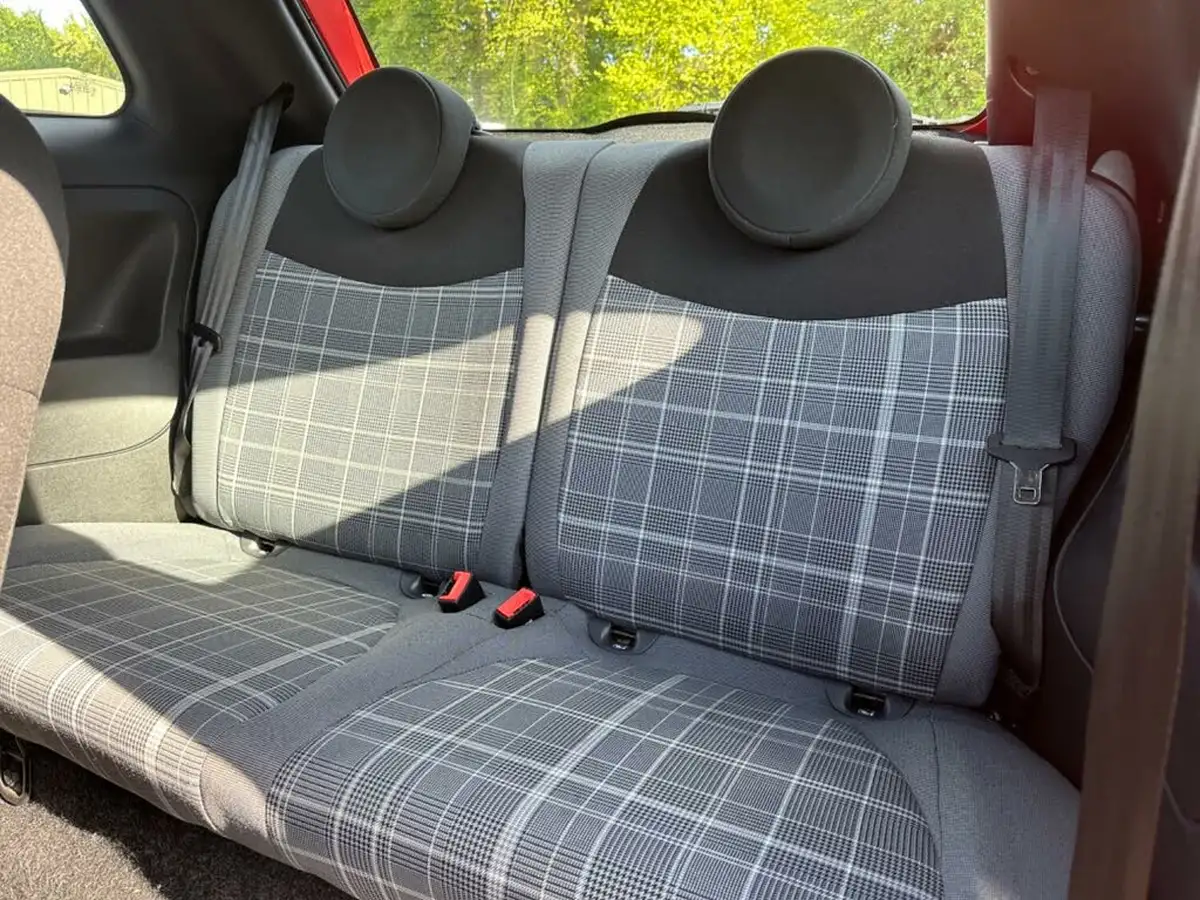2020-fiat-500-12-lounge-big-15