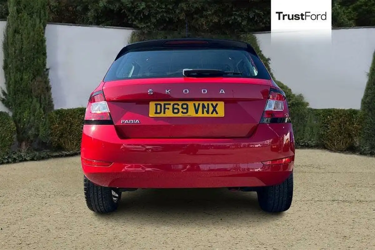 2020-skoda-fabia-10-tsi-colour-edition-big-6