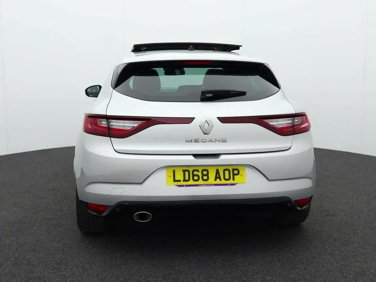 2018-renault-megane-13-tce-iconic-hatchback-big-3