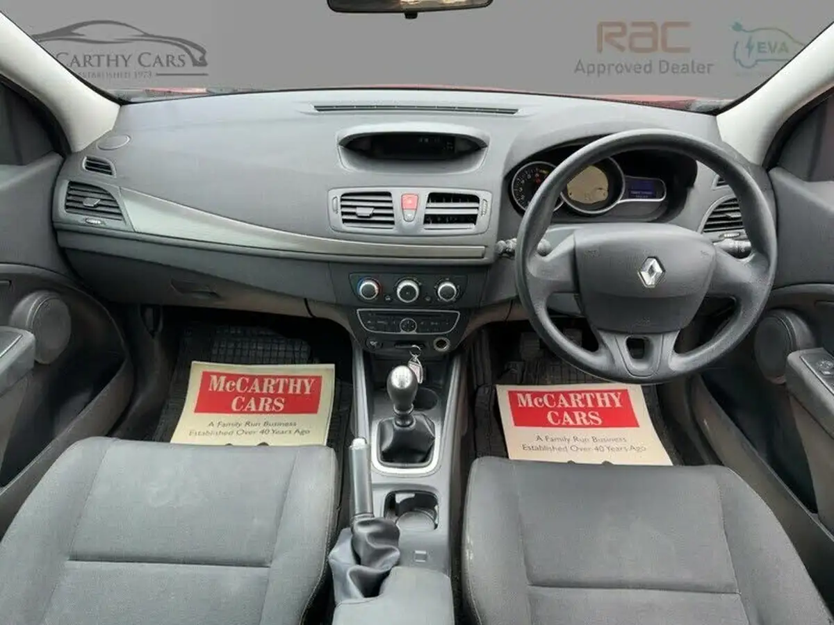 2009-renault-megane-16-expression-vvt-110bhp-hatchback-5d-big-16