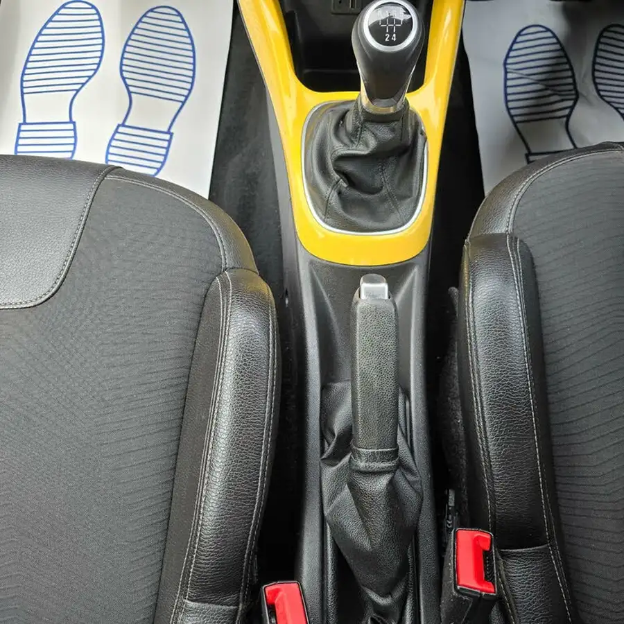 2013-vauxhall-adam-14-jam-87ps-big-21