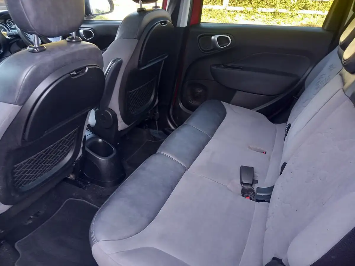 2013-fiat-500l-09-lounge-big-17