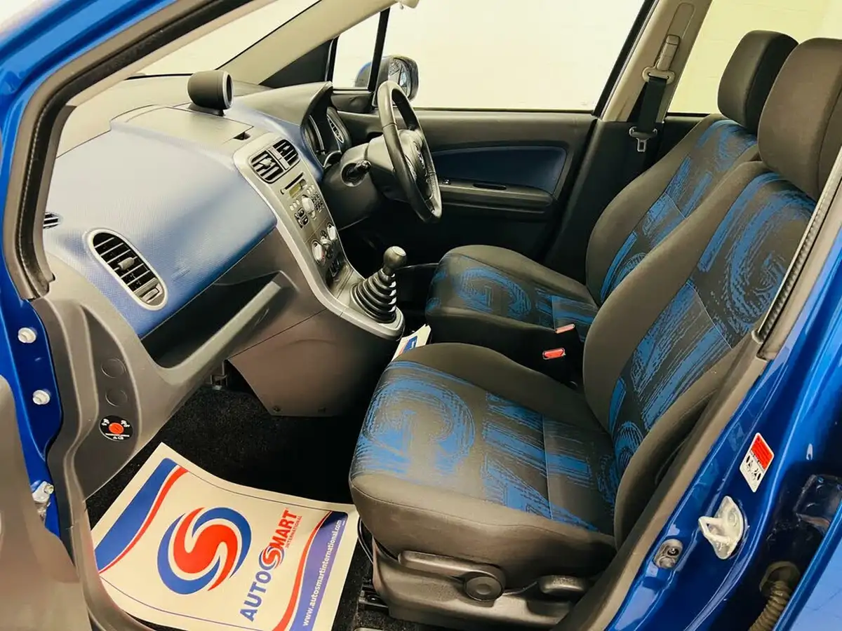 2012-vauxhall-agila-12-se-big-26