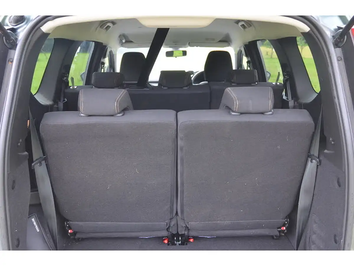 2024-dacia-jogger-16-tce-extreme-big-16