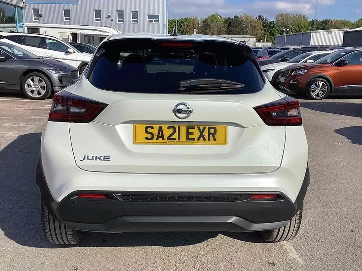 2021-nissan-juke-10-dig-t-tekna-big-9