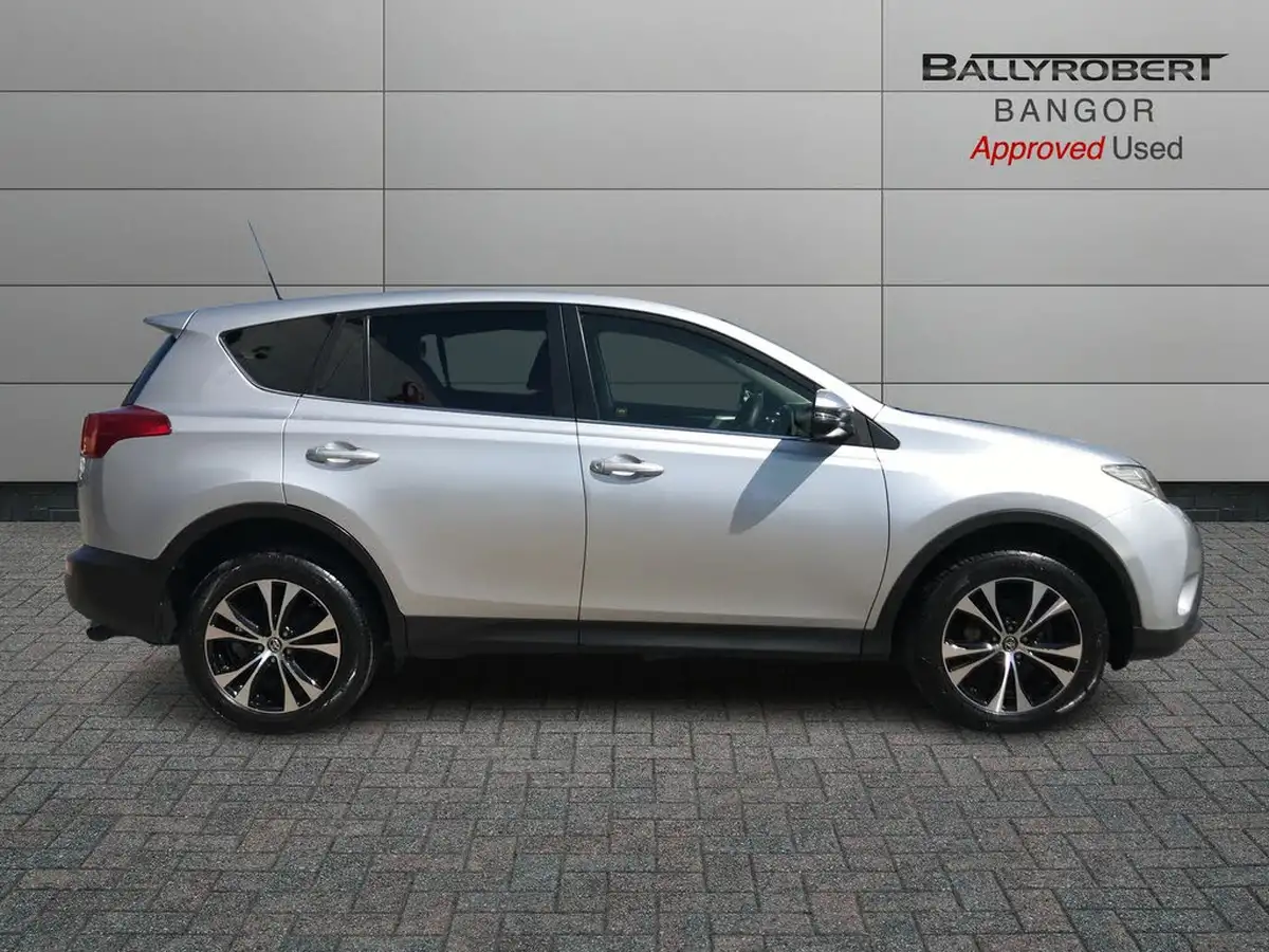 2015-toyota-rav4-20td-icon-20d-4d-awd-big-8