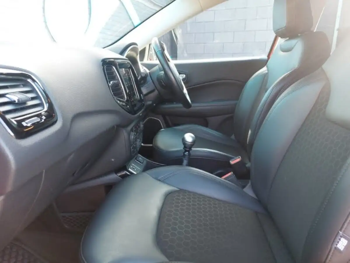 2019-jeep-compass-14-multiair-ii-night-eagle-big-4