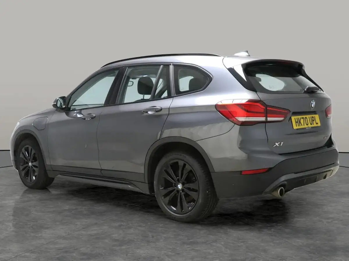 2020-bmw-x1-15-xdrive-25e-phev-sport-big-10