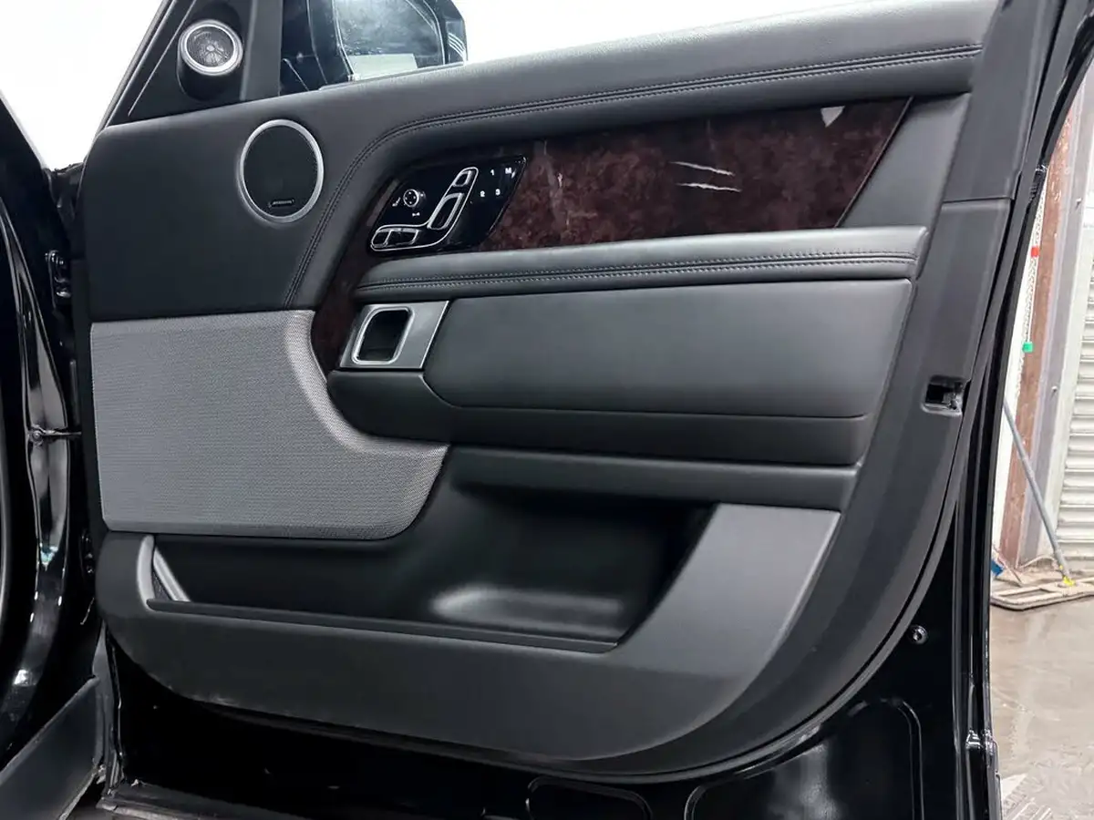 2019-land-rover-range-rover-30-sdv6-vogue-big-22