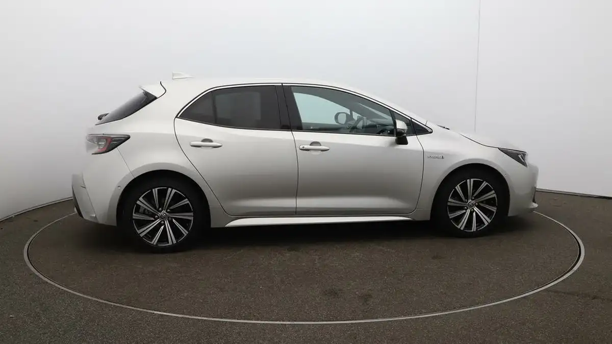 2021-toyota-corolla-18-vvt-i-design-spare-wheel-hatchback-5d-big-48