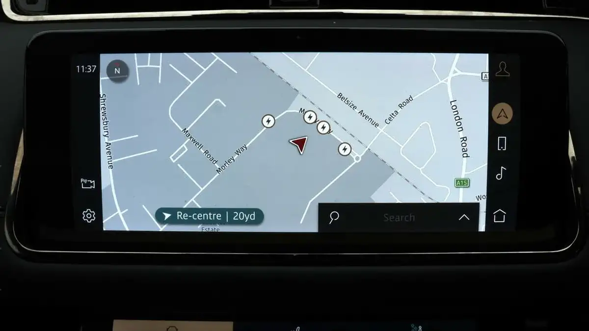 2021-land-rover-range-rover-evoque-15-p300e-r-dynamic-se-big-11