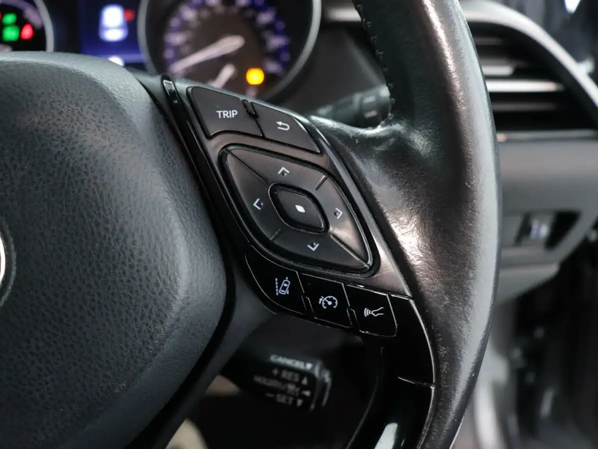 2022-toyota-c-hr-18-vvt-i-icon-big-25