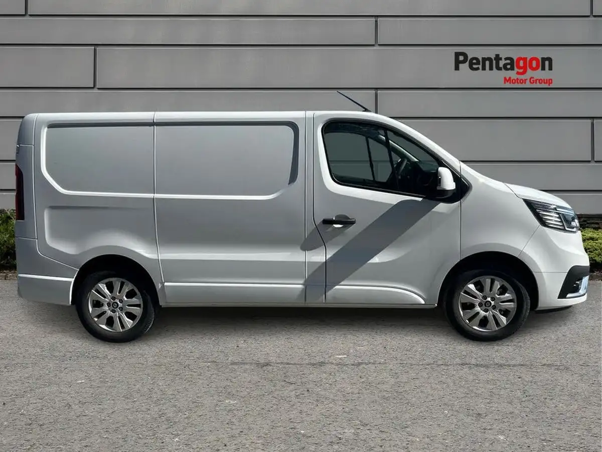 2025-renault-trafic-20dci-sl30-150-extra-big-13