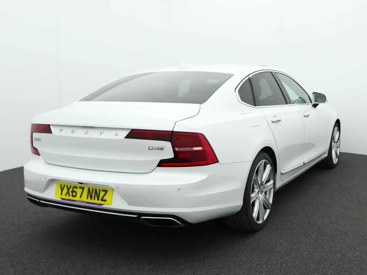 2017-volvo-s90-20td-d4-inscription-big-5